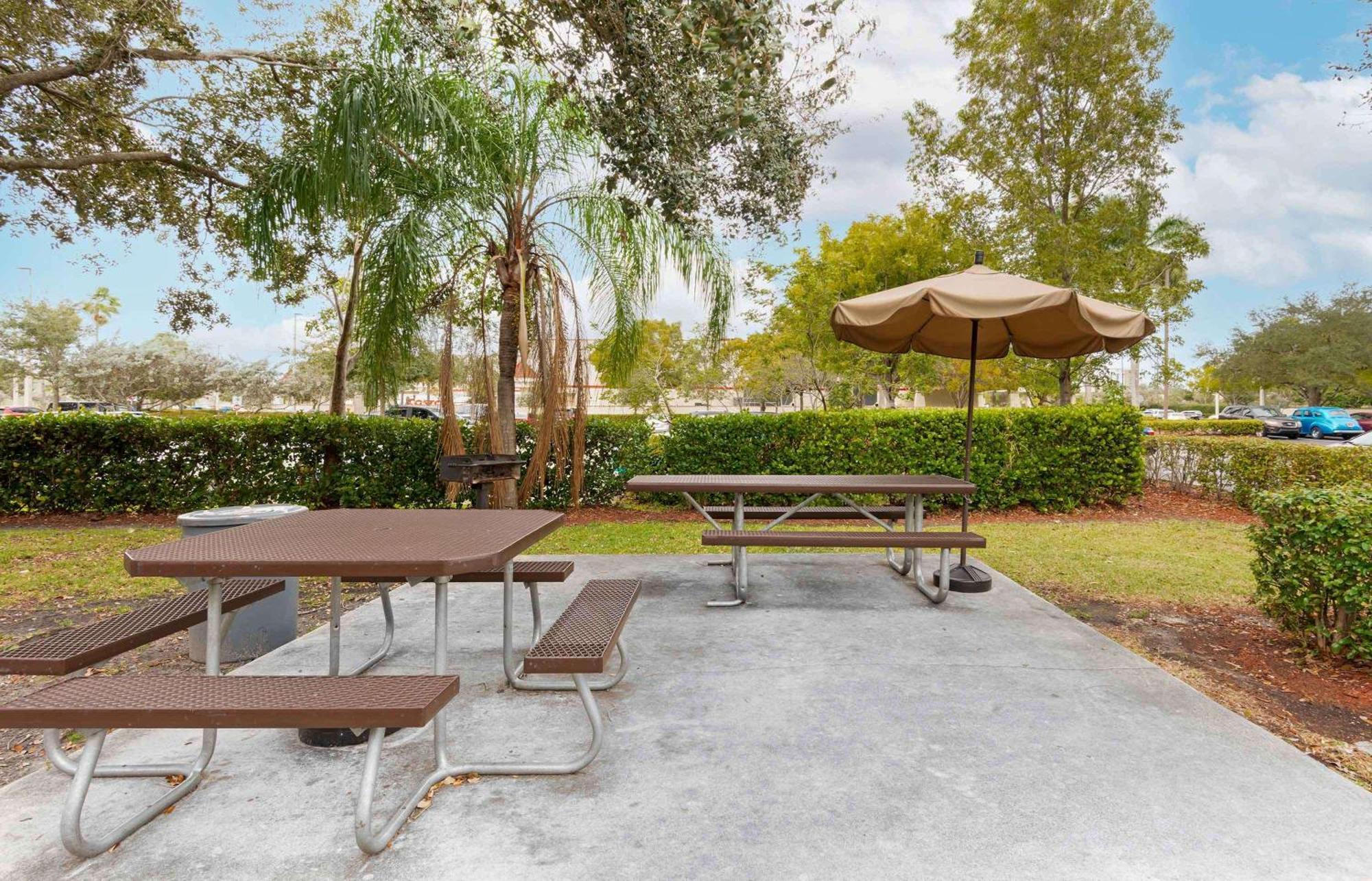 Extended Stay America Suites - Fort Lauderdale - Davie Zewnętrze zdjęcie